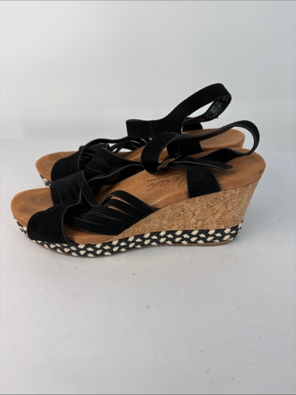 🐚 Zodiac Black Suede Cork Espadrille Wedges Paola